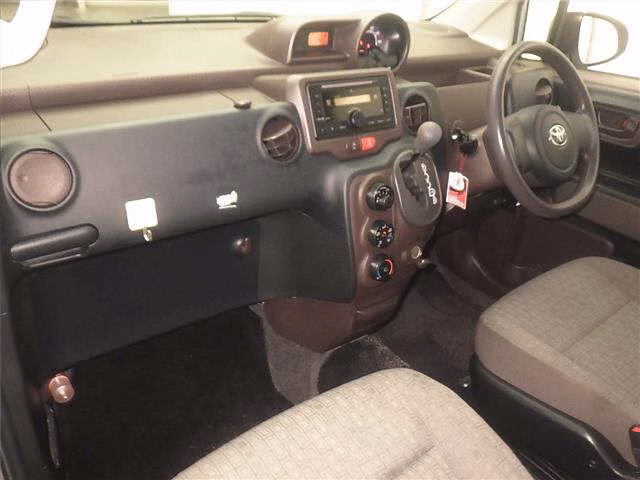 TOYOTA SPADE