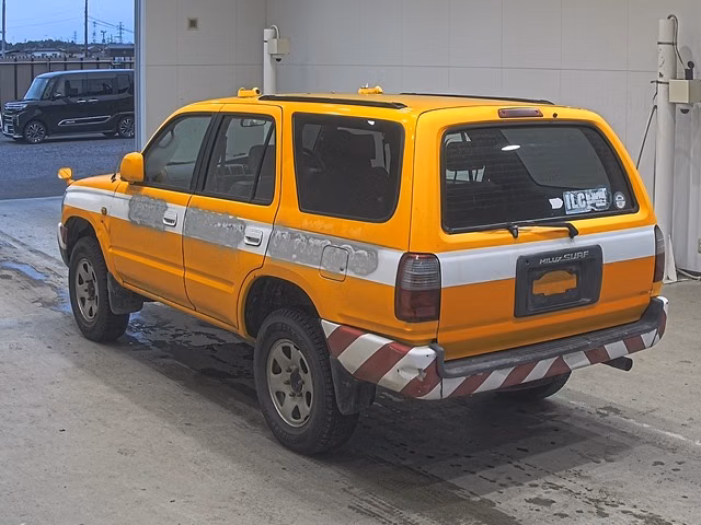 TOYOTA HILUX SURF