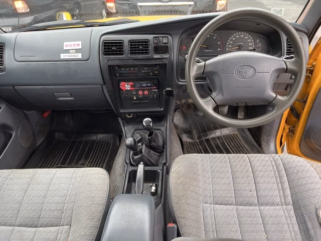 TOYOTA HILUX SURF