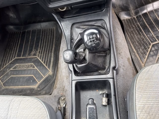 TOYOTA HILUX SURF