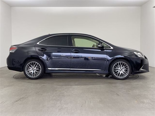 Lexus HS250h