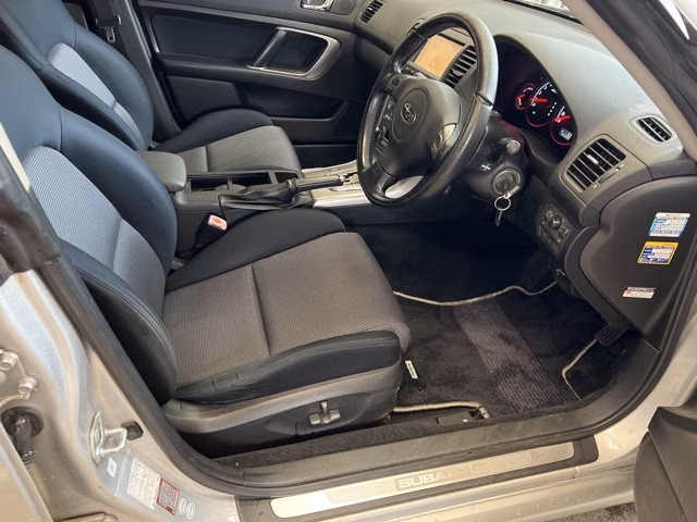 SUBARU LEGACY