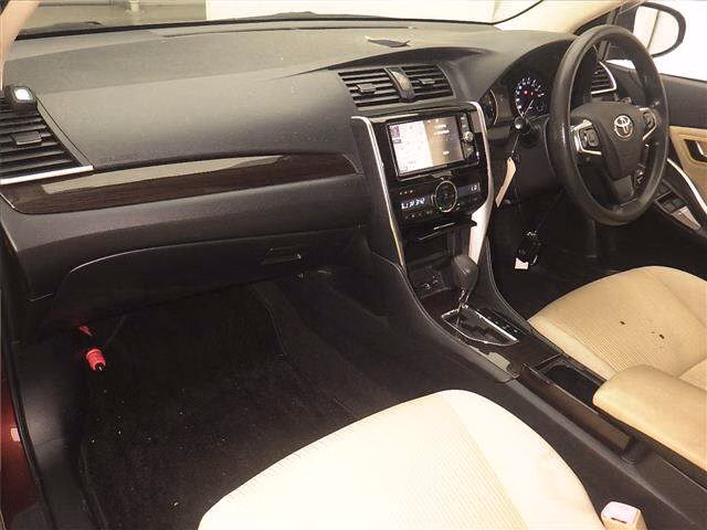 TOYOTA PREMIO