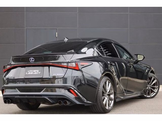 LEXUS IS300H