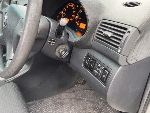 TOYOTA AVENSIS