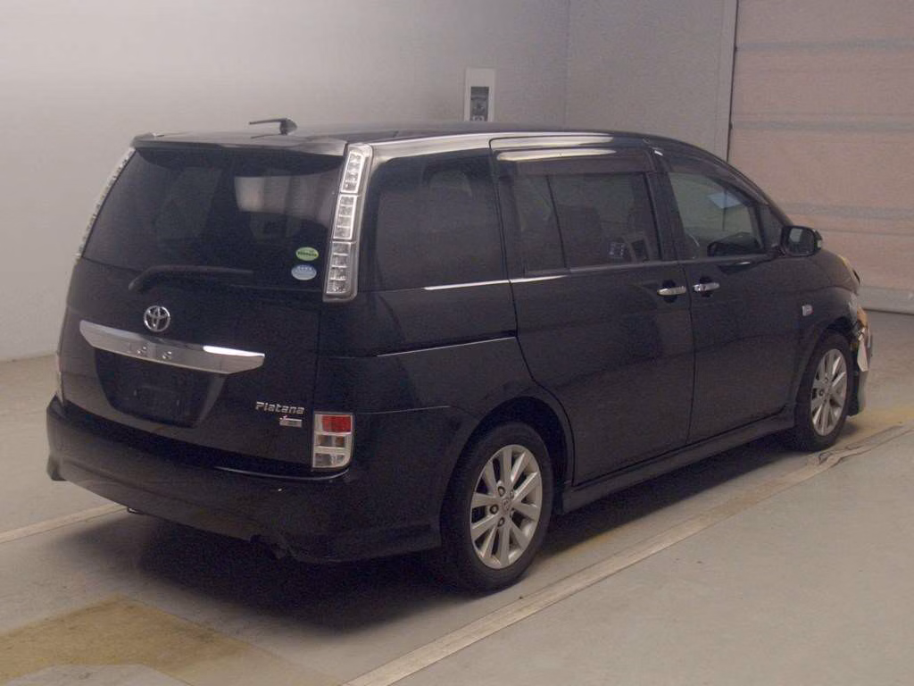 TOYOTA ISIS