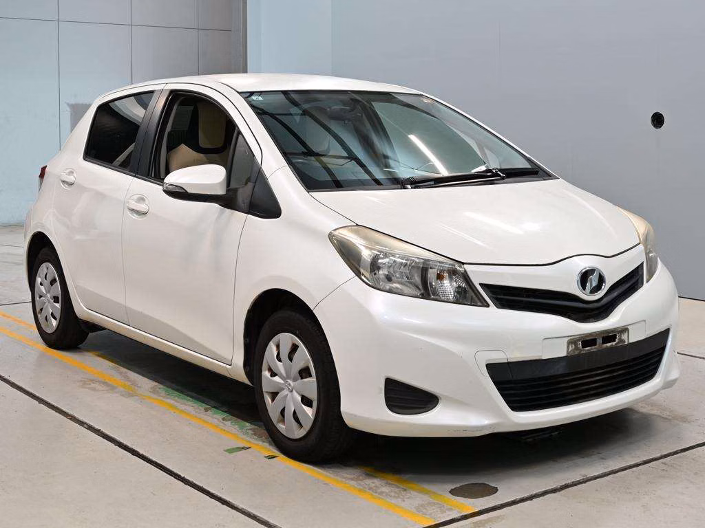 TOYOTA VITZ