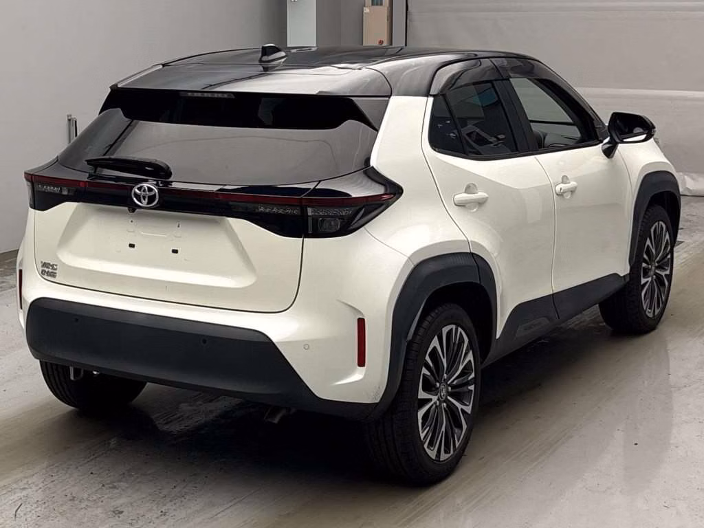 TOYOTA YARIS CROSS