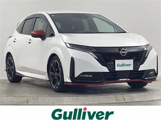 Nissan Aura