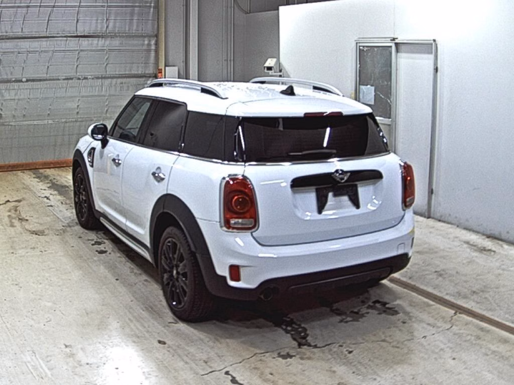 MINI CROSSOVER
