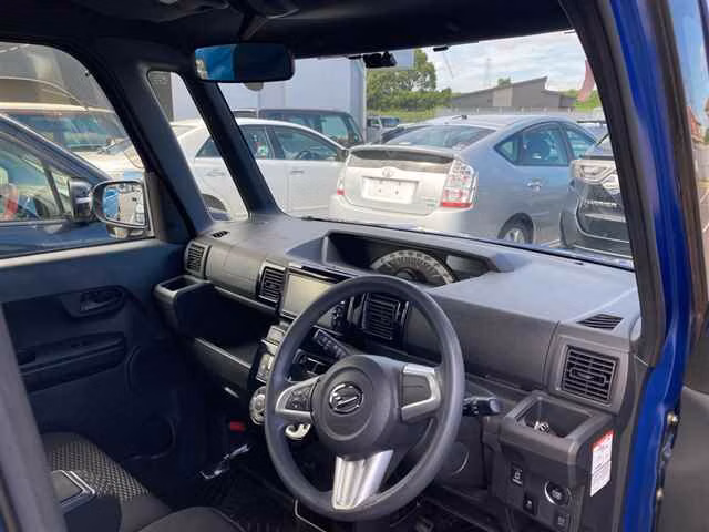 DAIHATSU WAKE