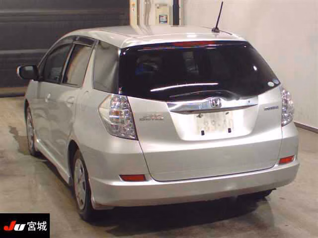 HONDA FIT SHUTTLE