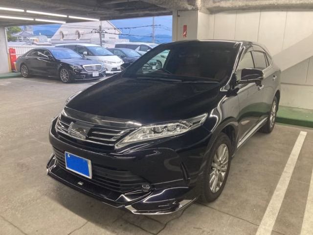 TOYOTA HARRIER