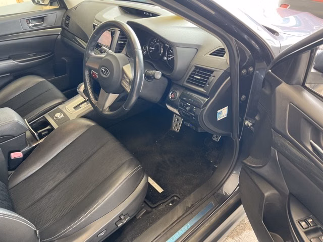 SUBARU LEGACY