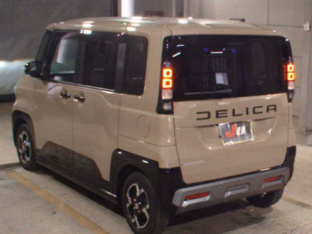 MITSUBISHI DELICA MINI