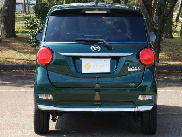 DAIHATSU CAST