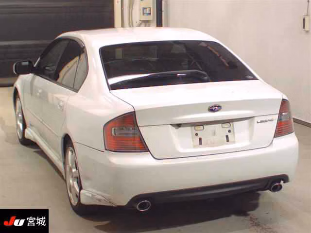 SUBARU LEGACY B4