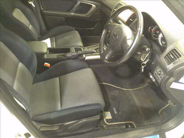 SUBARU LEGACY B4