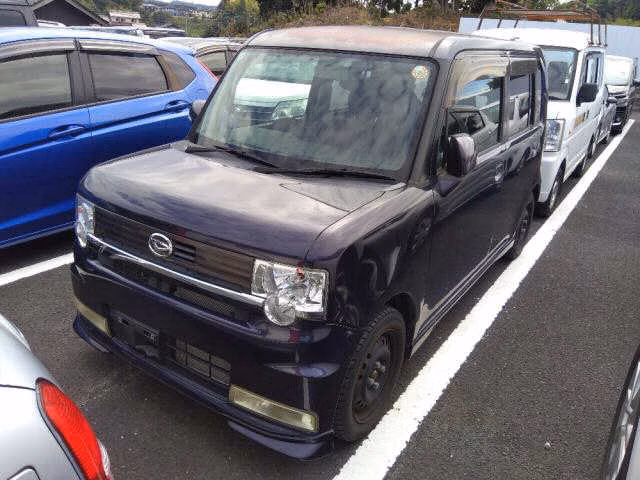 DAIHATSU MOVE CONTE