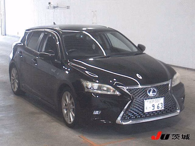 Lexus CT200h