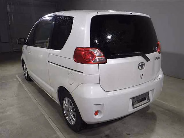 TOYOTA PORTE