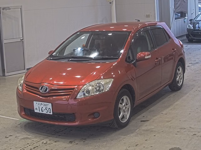 TOYOTA AURIS