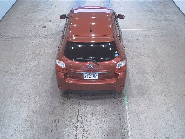 TOYOTA AURIS
