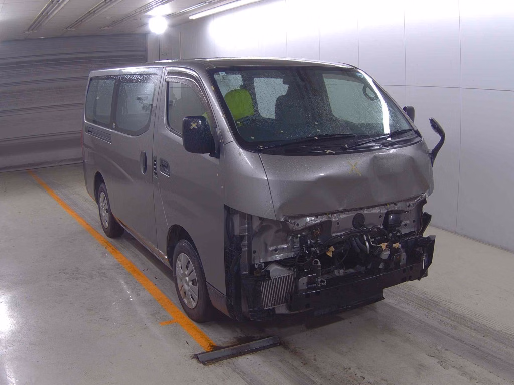 NISSAN NV350 CARAVAN