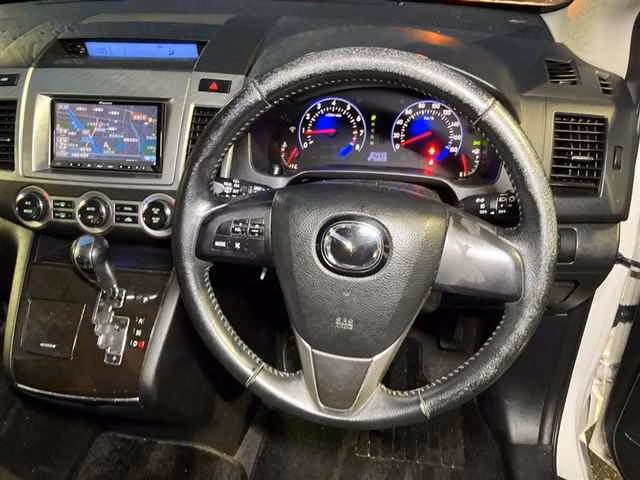 MAZDA MPV