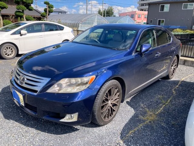 LEXUS LS600H
