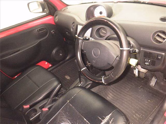 DAIHATSU ESSE