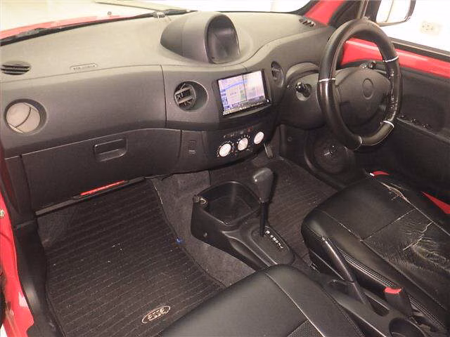 DAIHATSU ESSE