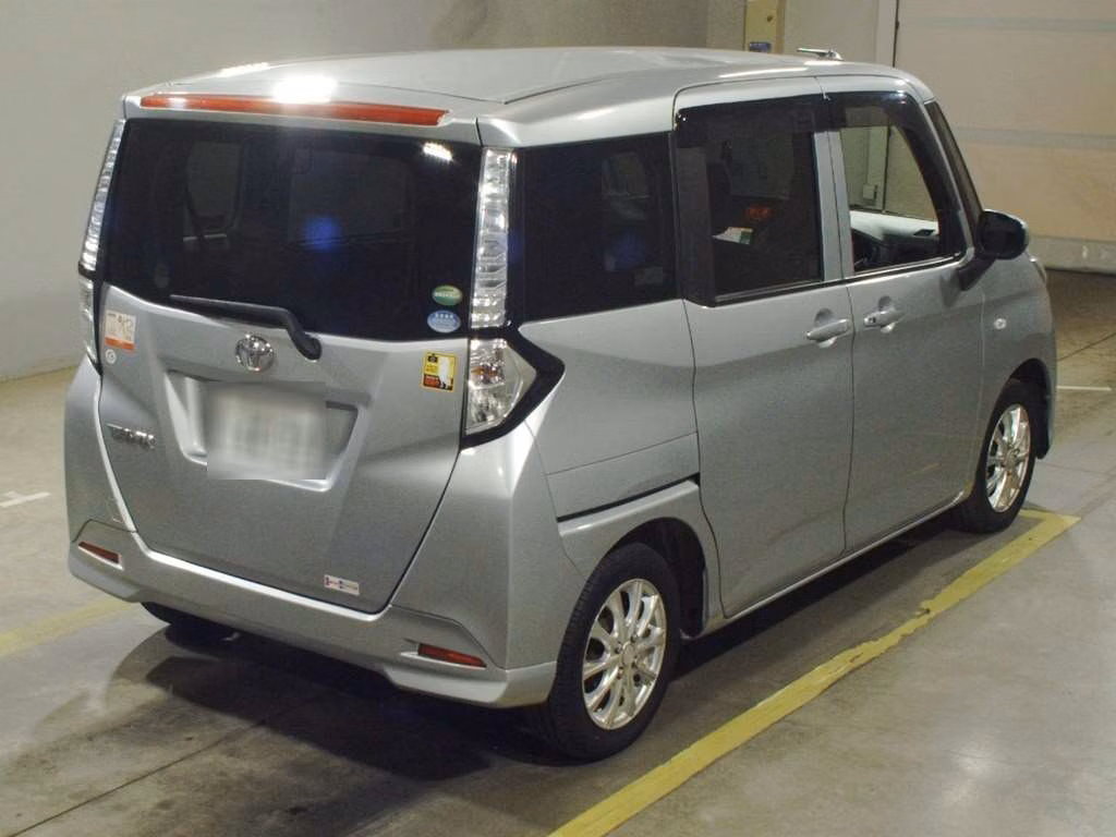 TOYOTA TANK
