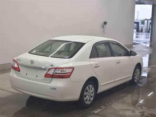 TOYOTA PREMIO