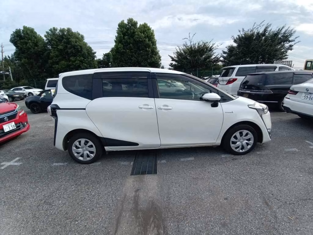 TOYOTA SIENTA