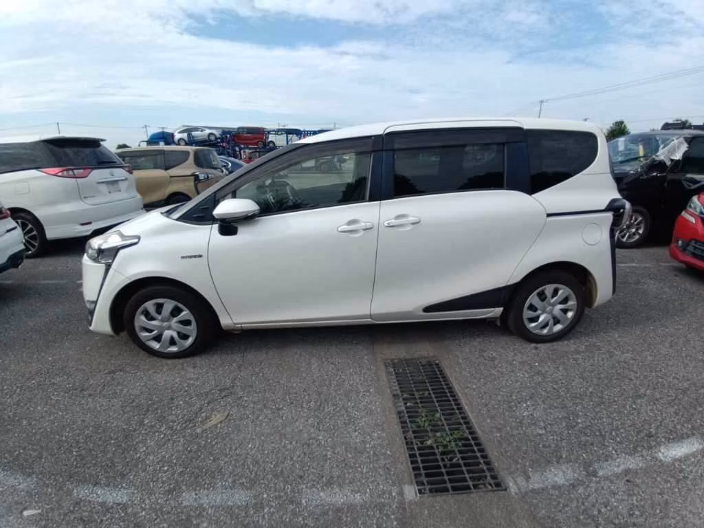 TOYOTA SIENTA