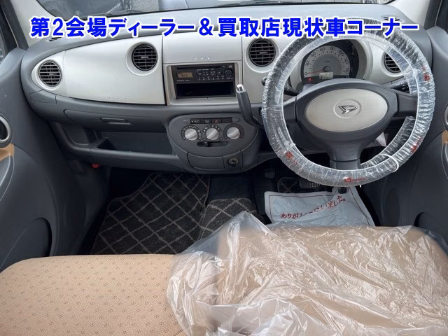 DAIHATSU MOVE LATTE