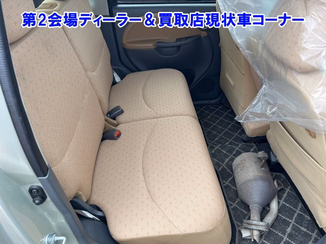 DAIHATSU MOVE LATTE
