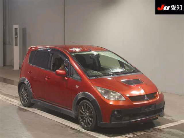 MITSUBISHI COLT