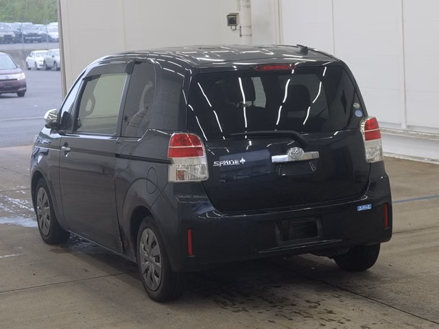TOYOTA SPADE