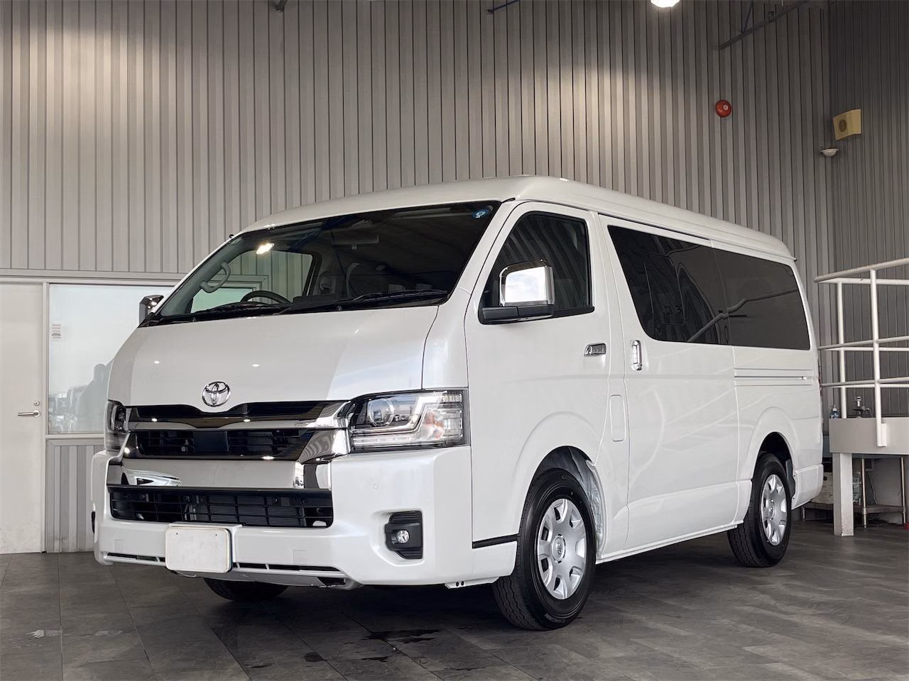 Toyota Hiace