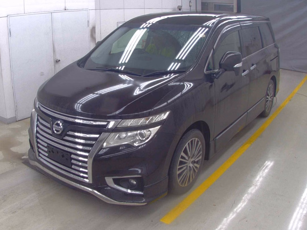 NISSAN ELGRAND