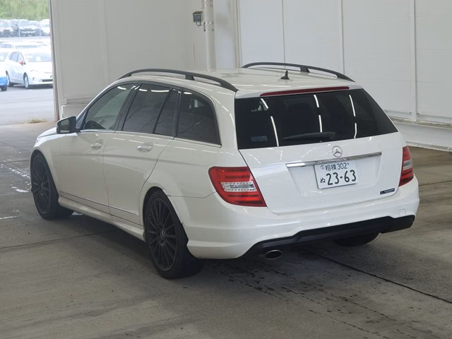MERCEDES-BENZ C-CLASS