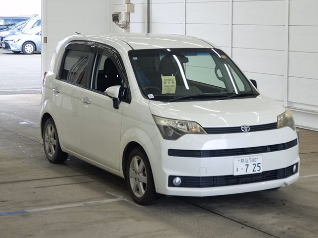 TOYOTA SPADE