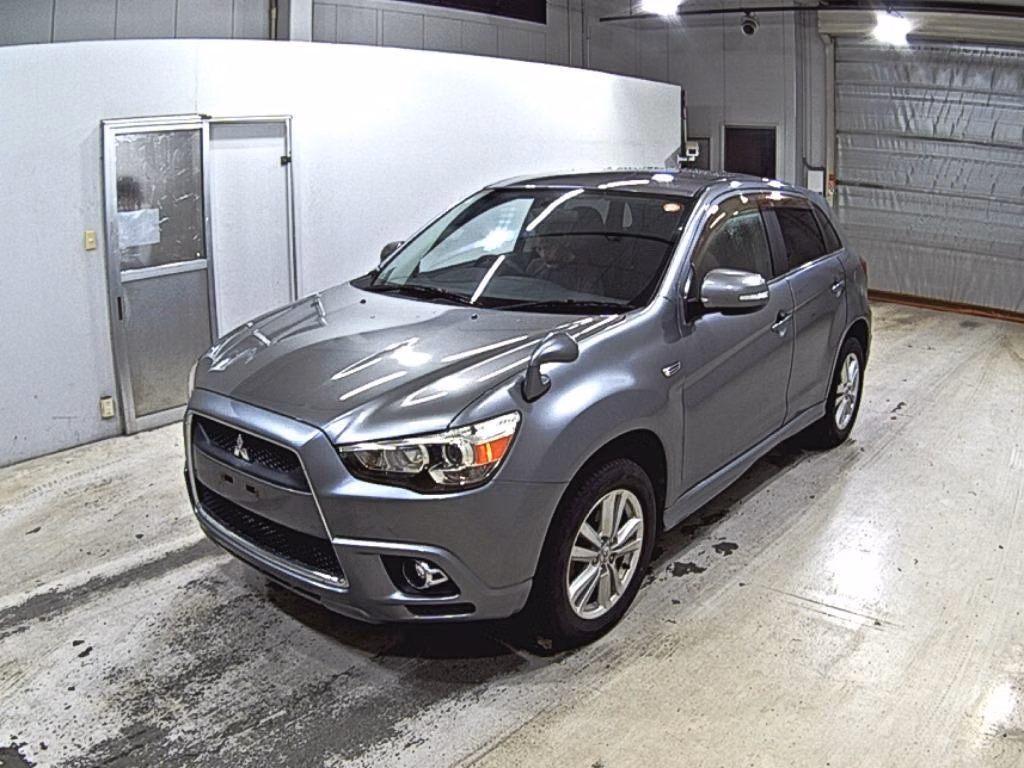 MITSUBISHI RVR