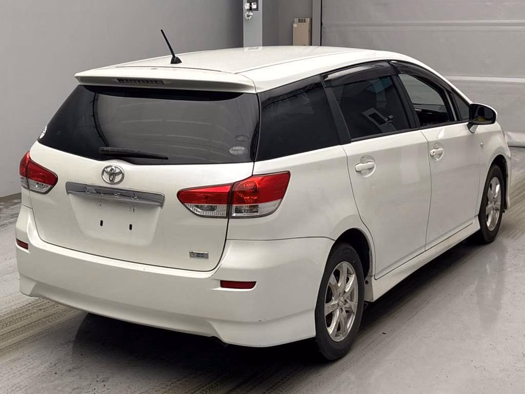 TOYOTA WISH