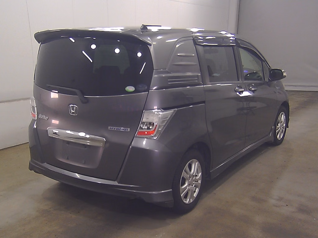 HONDA FREED SPIKE