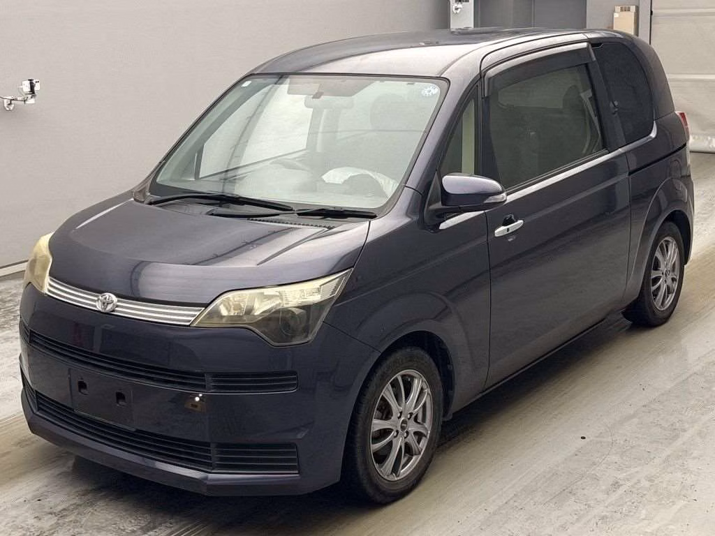TOYOTA SPADE