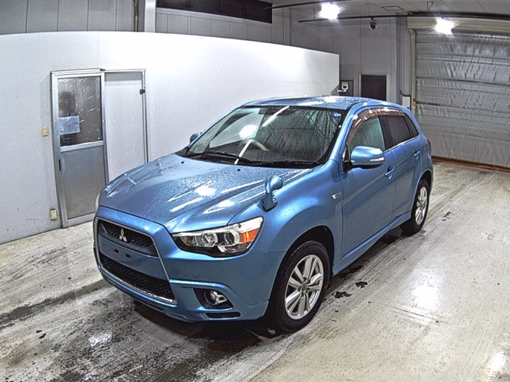 MITSUBISHI RVR