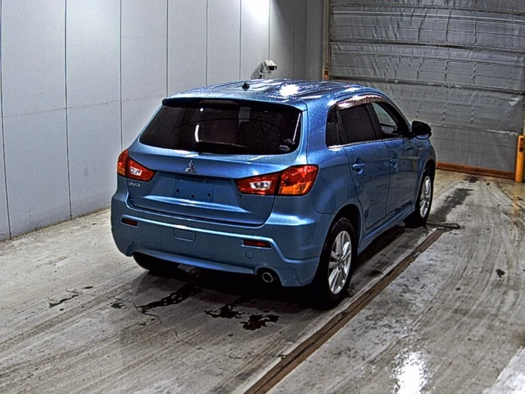 MITSUBISHI RVR